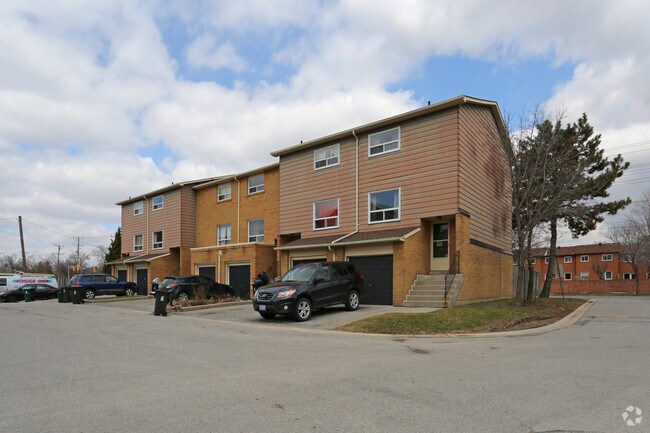 Building Photo - The Townhomes of Midland Court