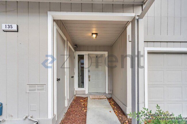 Foto del edificio - 135 Southwind Dr