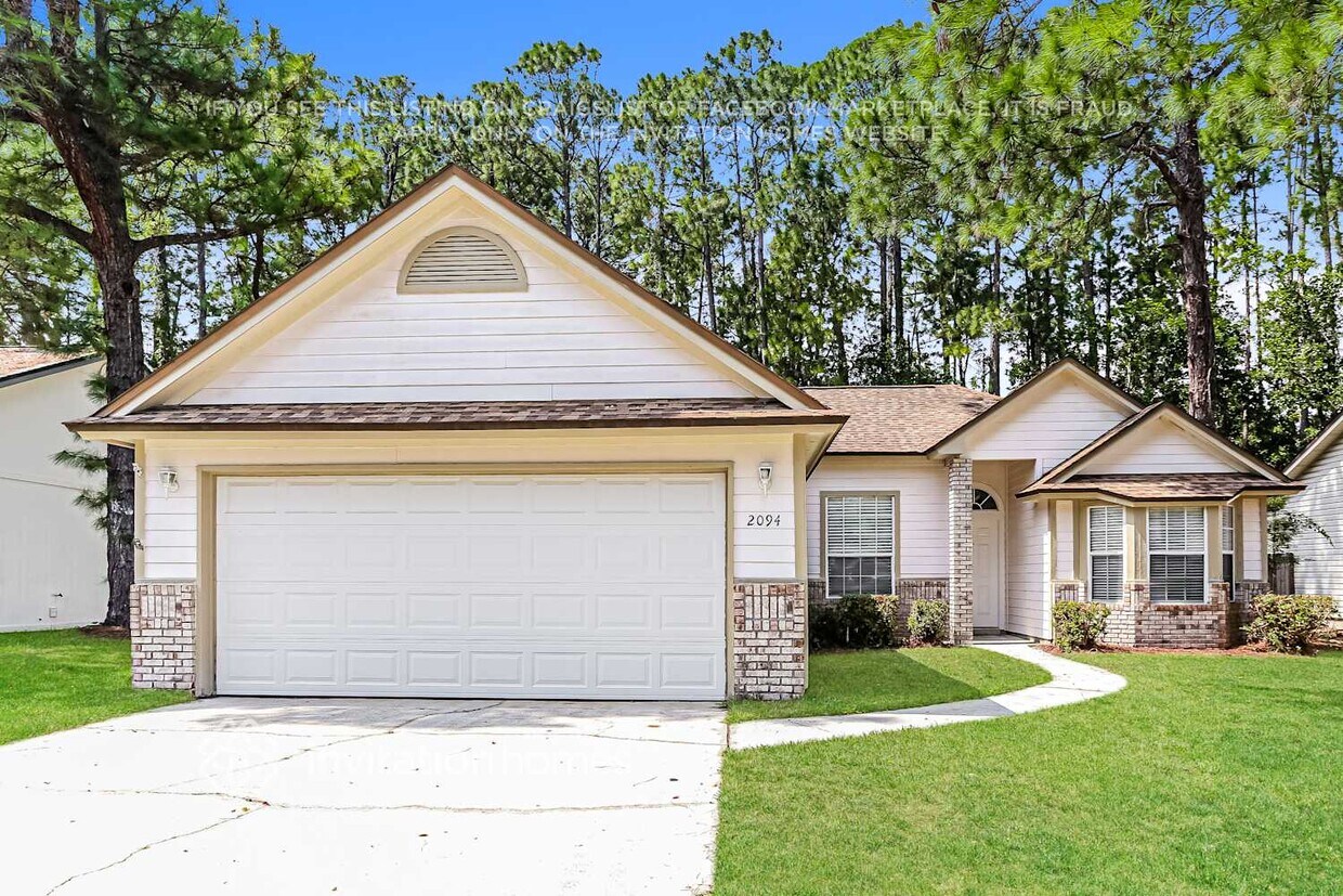 Foto principal - 2094 St Martins Dr W