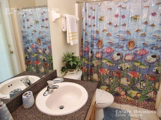 Foto del edificio - 679 Sandy Ridge Dr