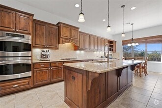 Building Photo - 172 Mirafield Ln