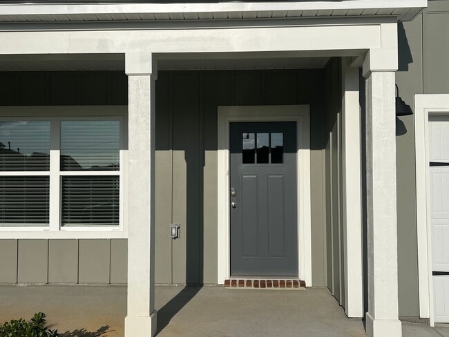 Building Photo - Rosser Farms | 5BR / 3BA | 2,511 SF | 2-Car Garage | Modern Open Floor Plan