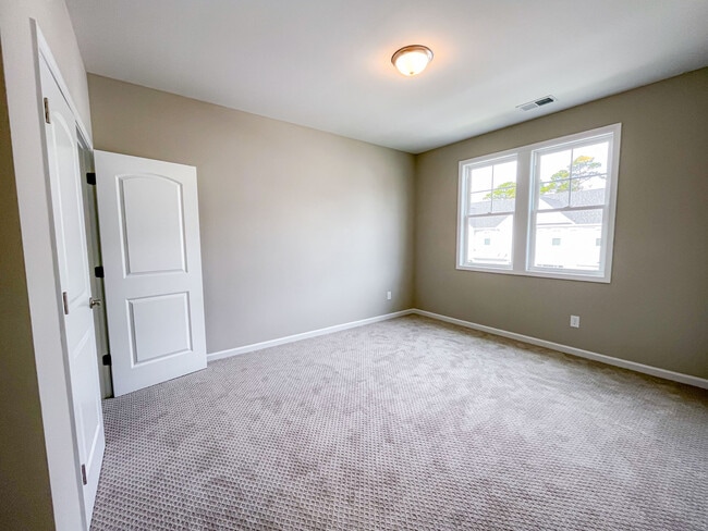 Building Photo - 314 Fishing Duck