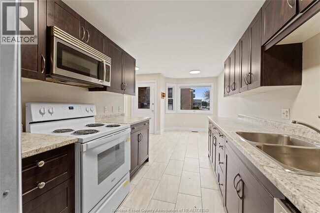 Photo du bâtiment - 36 Remark Dr