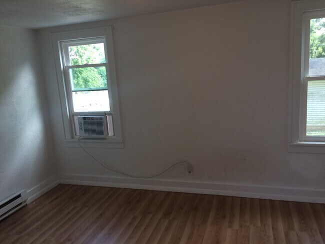 Foto del edificio - 518 W Edwards St
