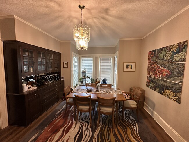 Dining Room - 813 Illinois St