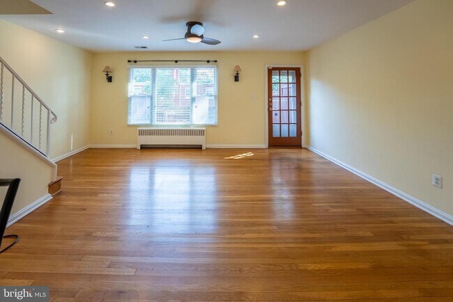 Building Photo - 2913 Mosby St