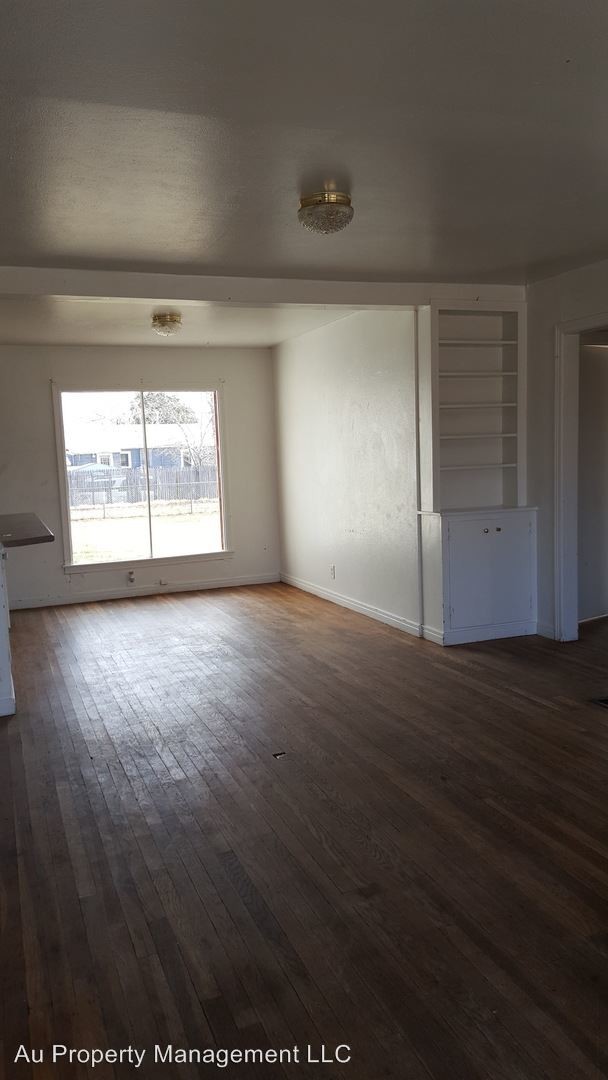 Building Photo - 3 br, 1 bath House - 4109 TRAVIS ST.