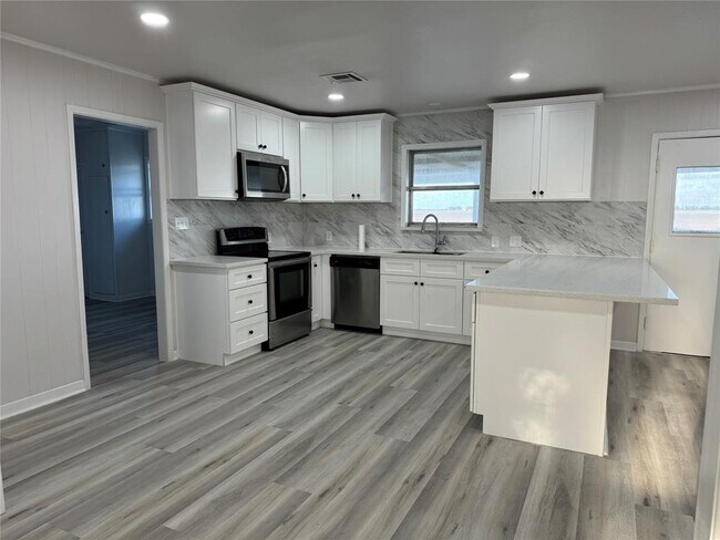 Building Photo - 13707 Farm to Market 1489