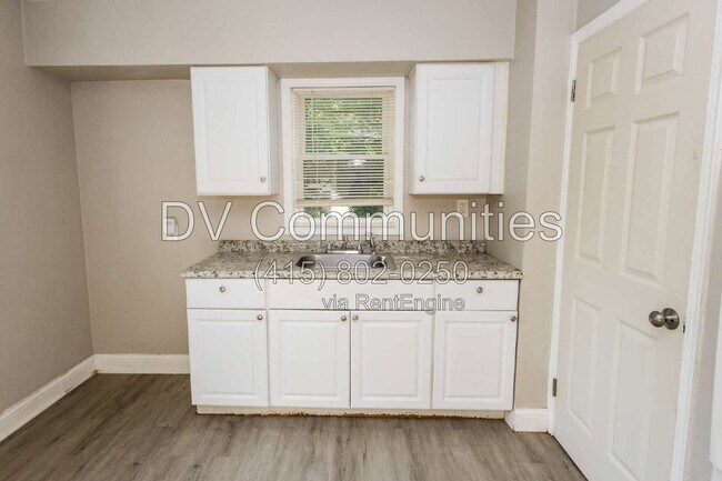 Foto del edificio - 175 Noble Beach Dr