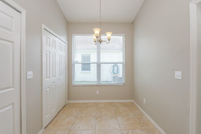 Foto del edificio - 1614 Wakefield Dr