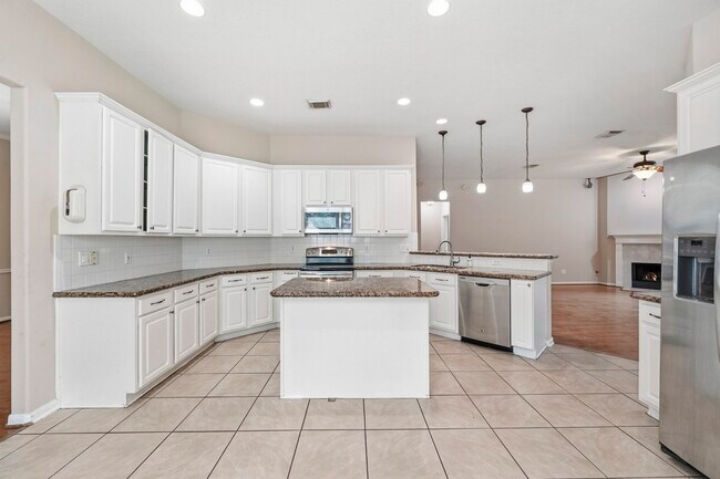Foto del edificio - 23502 Peacock Gap Ln