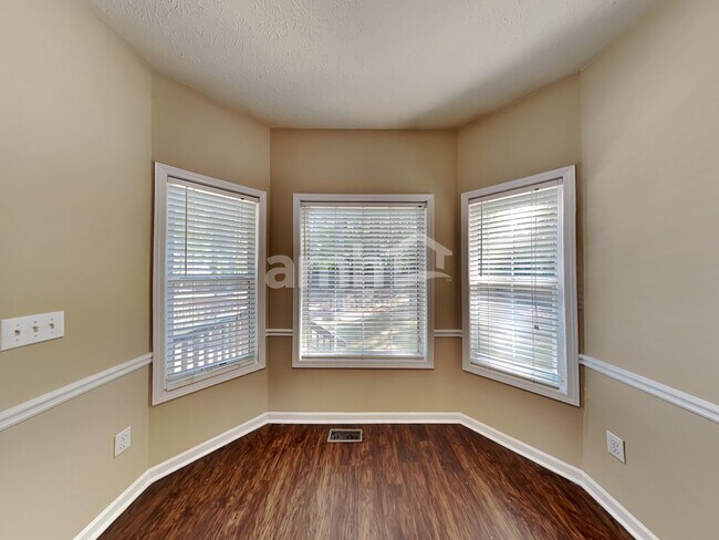 Foto del edificio - 4961 Heritage Crossing Dr SW