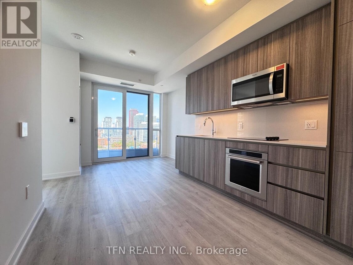 Photo principale - 15-1515 Richardson St