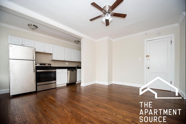 Foto del edificio - 3345 N Marshfield Ave