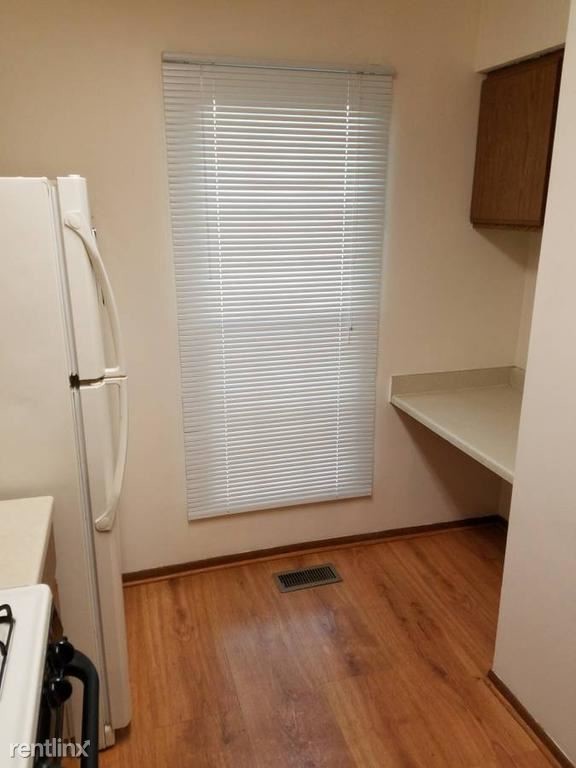 Building Photo - 2 br, 2.5 bath Townhome - 792 Crofton Cir