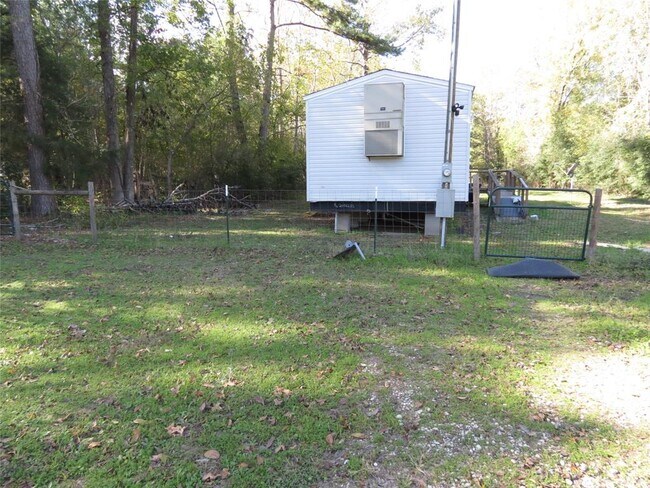 Foto del edificio - 98 Hawthorne Rd