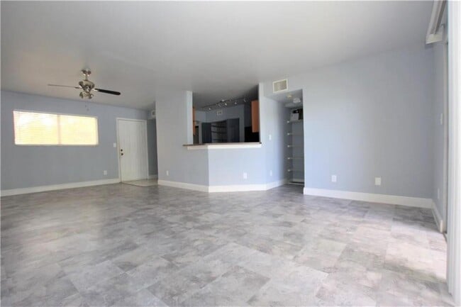 Building Photo - 3413 NW 44th St