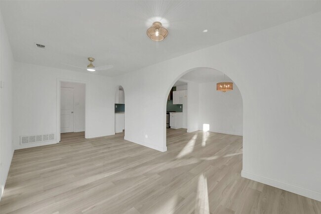 Foto del edificio - 9568 Houston Hill Rd