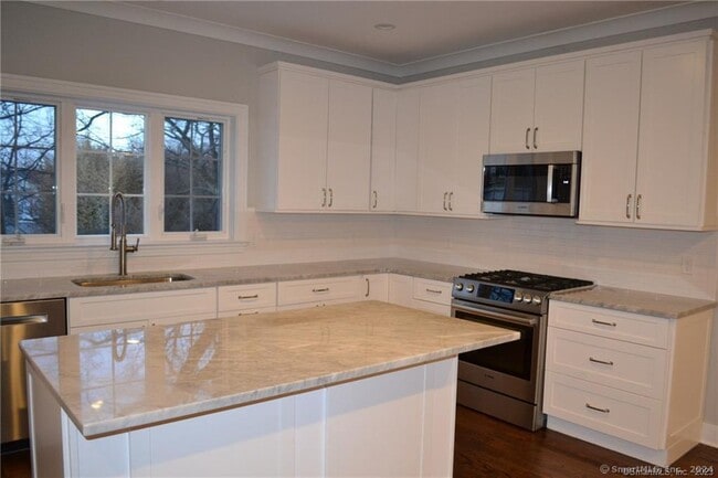 Foto del edificio - 2160 Kings Hwy