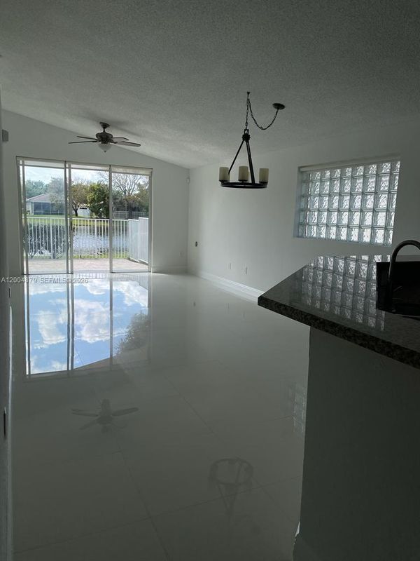 Foto del edificio - 4117 Sapphire Bend