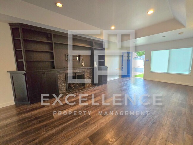 Foto del edificio - 5/3 Home with Built In BBQ & Hot Tub, Sola...