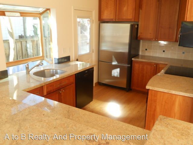 Building Photo - 4 br, 2.5 bath House - 1154 Lockhaven Way