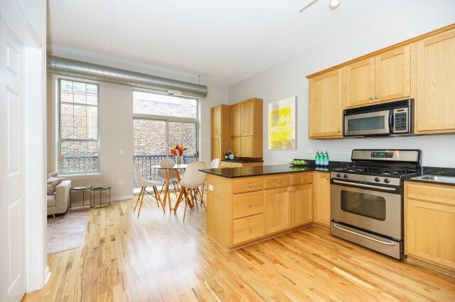 Building Photo - 1919 S Michigan Ave