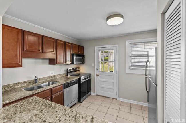 Foto del edificio - 2704 McNeill St