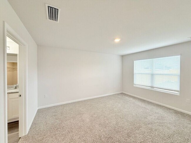 Foto del edificio - 8669 Pathstone Blvd