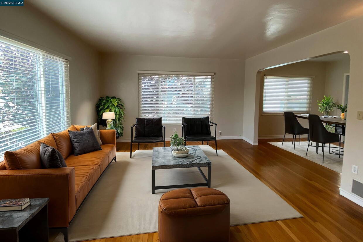 Foto principal - 654 Beacon St
