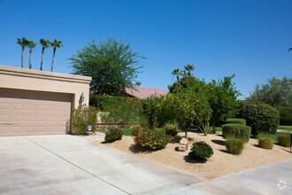 Building Photo - 40588 Clover Ln