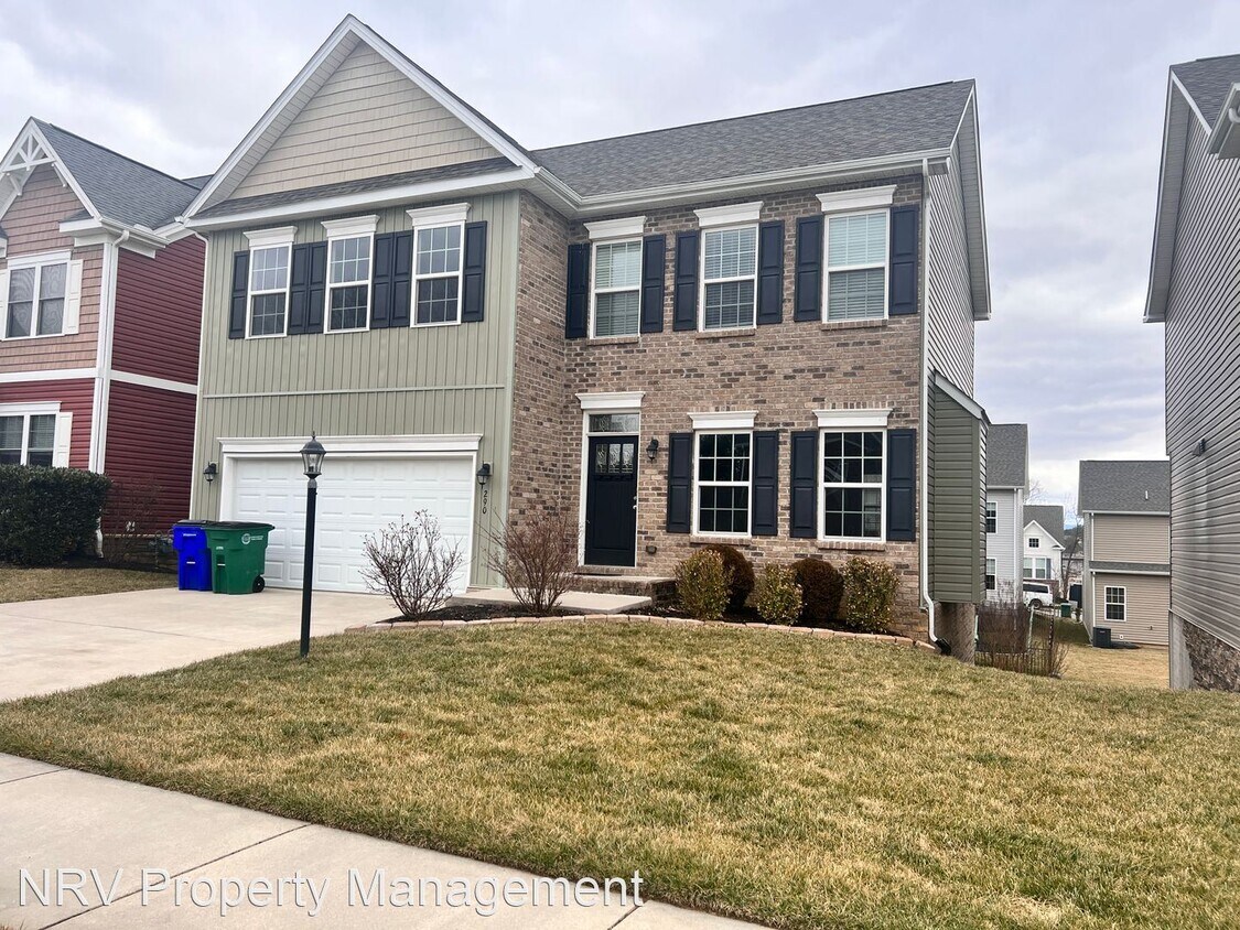 Primary Photo - 4 br, 3 bath House - 290 Roudabush Drive NW