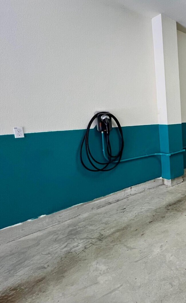 Foto del edificio - Spacious 2 Bedroom Townhome in San Jose