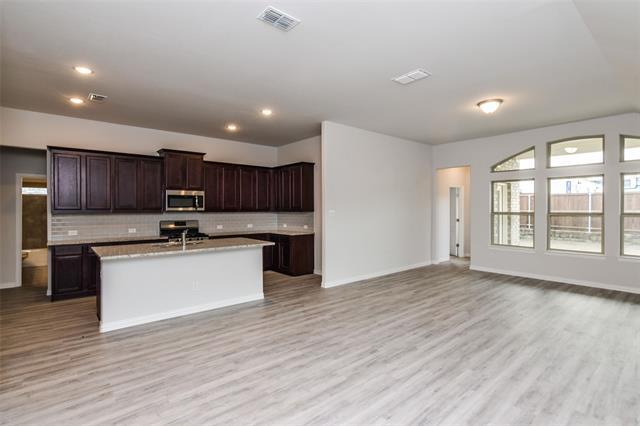 Building Photo - 16600 Hidden Cove Dr