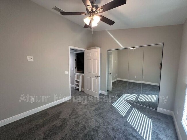 Building Photo - 5127 SE 103rd Ln