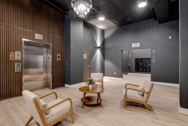 Foto del edificio - 2400 E Huntingdon St