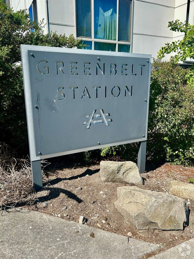 Building Photo - 4238 S Greenbelt Station Dr
