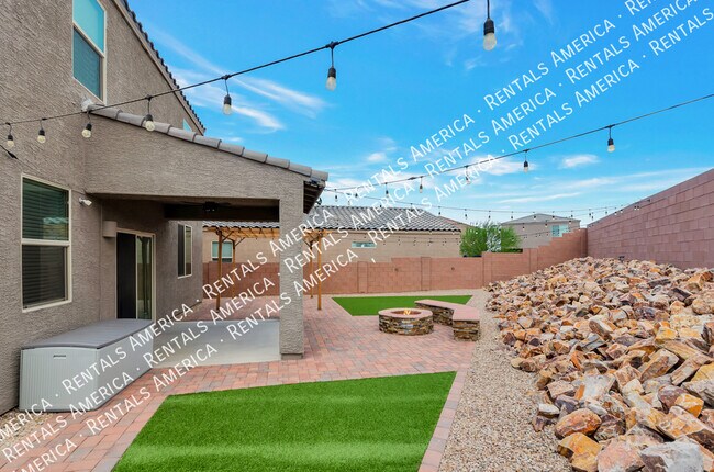 Building Photo - 863 E Mule Creek Loop