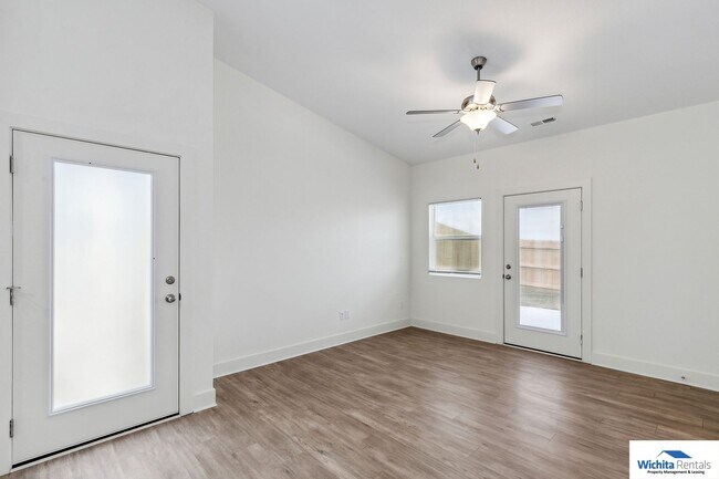 Foto del edificio - 1711 - 1713 S. Hickory Creek Ct.