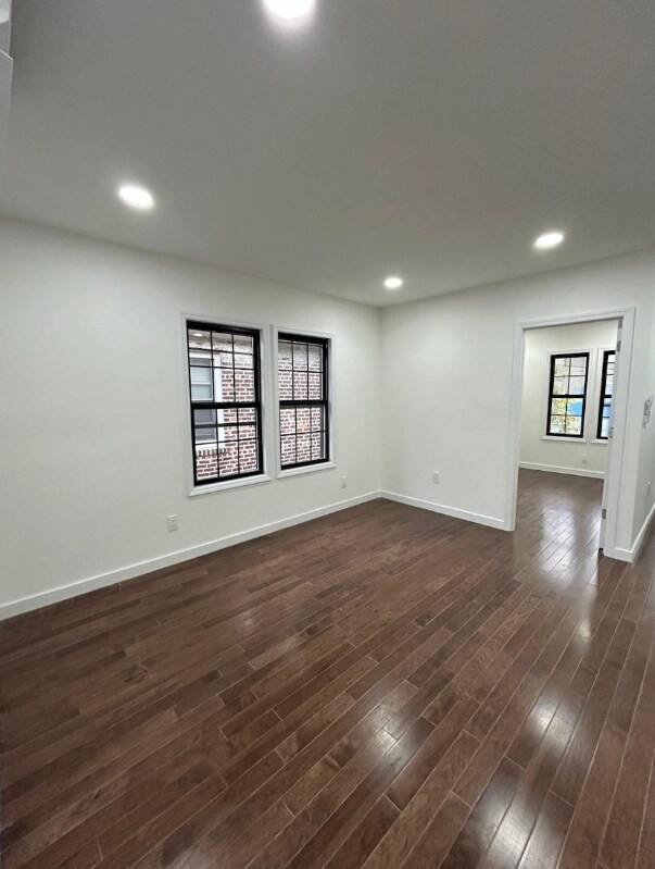 Building Photo - 87 E 37th St