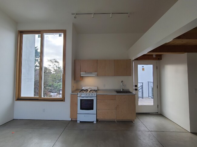 Building Photo - 3691 Reynard Way