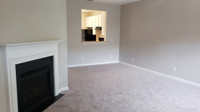 Building Photo - 2853 Summergrove Ct