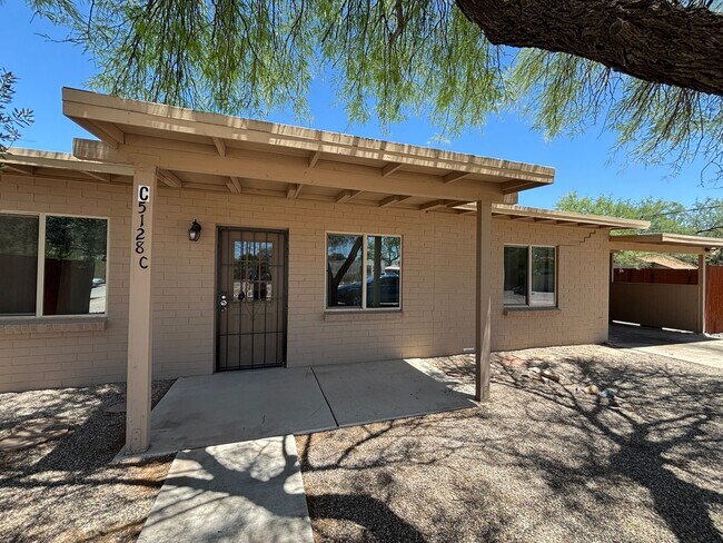 Building Photo - 5128 E Pima St
