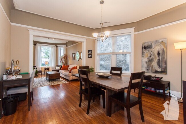 Foto del edificio - 3811 N Wilton Ave
