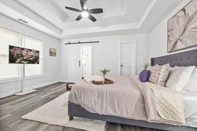 Foto del edificio - 2322 Red Rose Ln