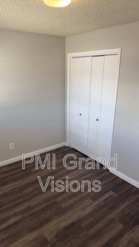 Foto del edificio - 24 W Buchanan Ave