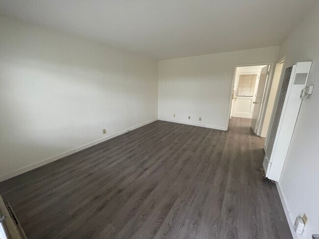 Foto del edificio - 426 S Los Robles Ave