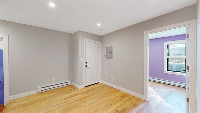 Building Photo - 79 Hudson St