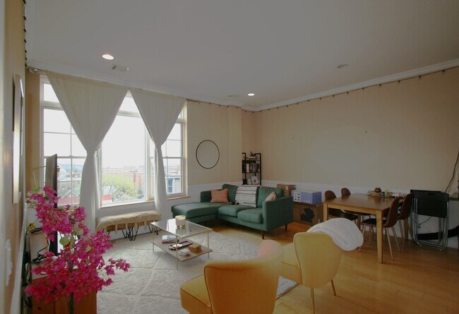 Foto del edificio - 769 Montgomery St